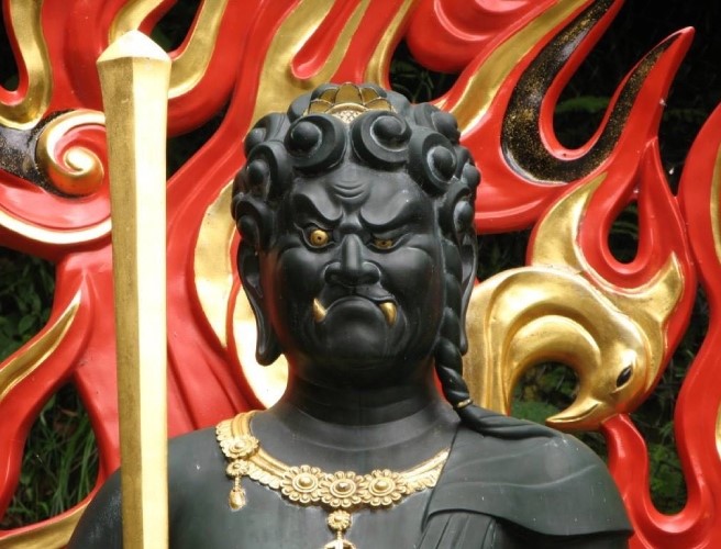 Hinh Bat Dong Minh Vuong bo tat 2