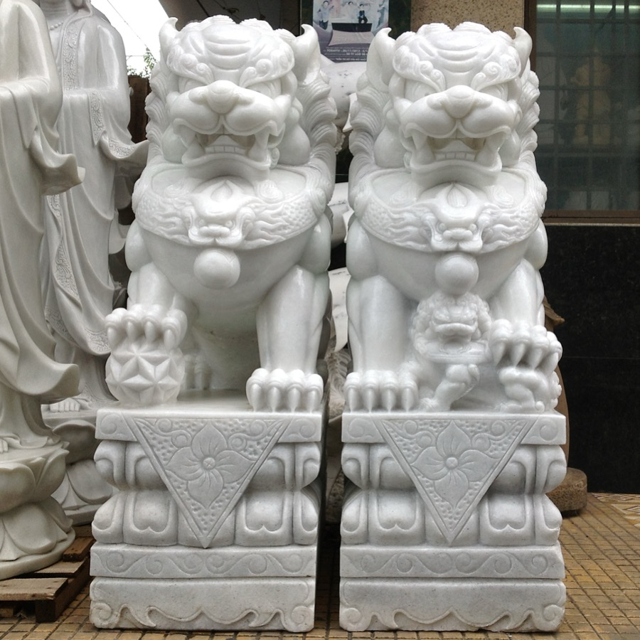 tượng kỳ lân trắng
