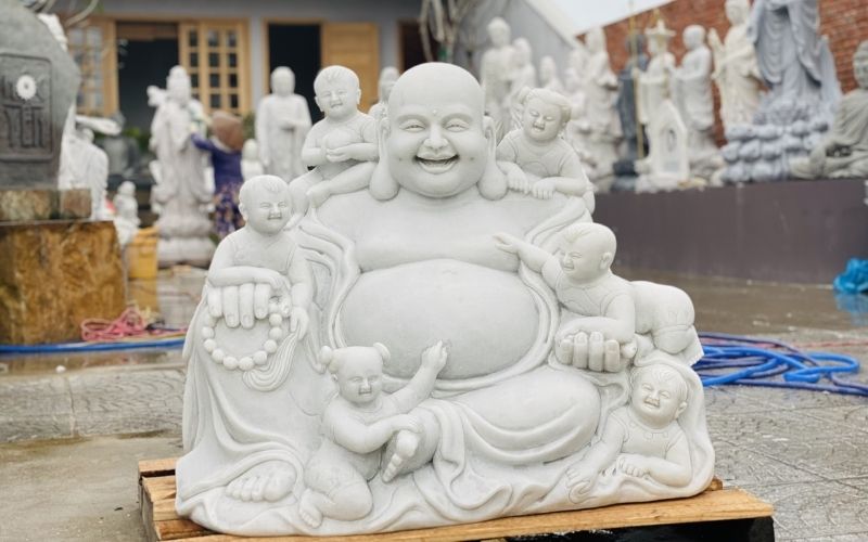 tượng hình phật di lặc bằng đá