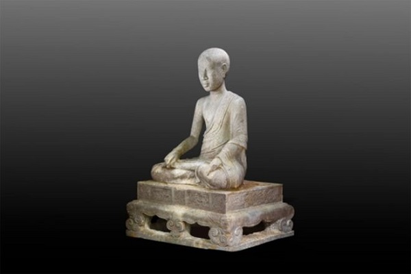 tượng phật hoàng trần nhân tông kích thước nhỏ