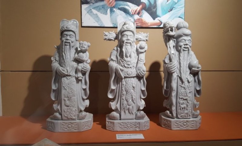 tượng phúc lộc thọ bằng đá thứ năm
