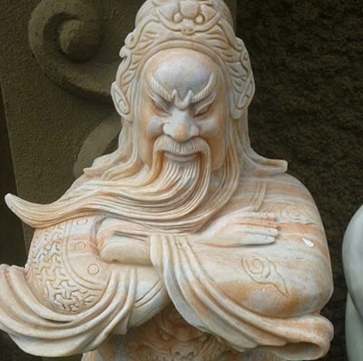 Quan Công hay còn gọi là Quan Vân Trường là một hình ảnh tượng trưng cho nghĩa hiệp, lòng trung thành và sự mạnh mẽ