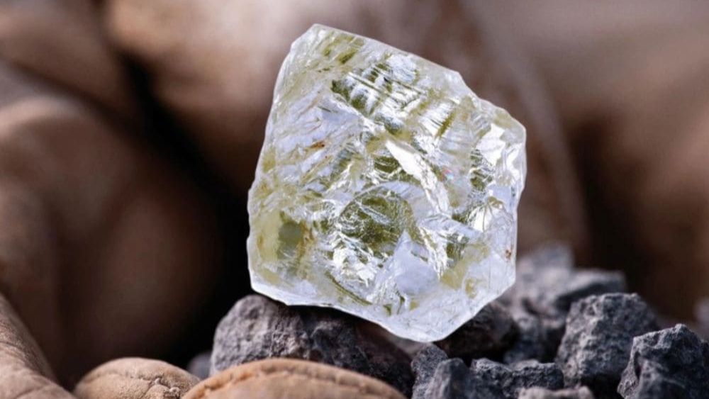 Kim cương thiên nhiên